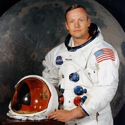 Weltall answer: NEIL ARMSTRONG