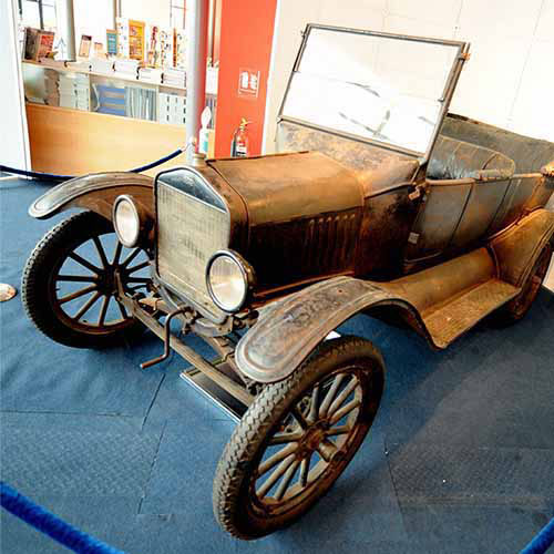 History answer: FORD MODEL T