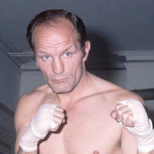 Deportistas answer: HENRY COOPER