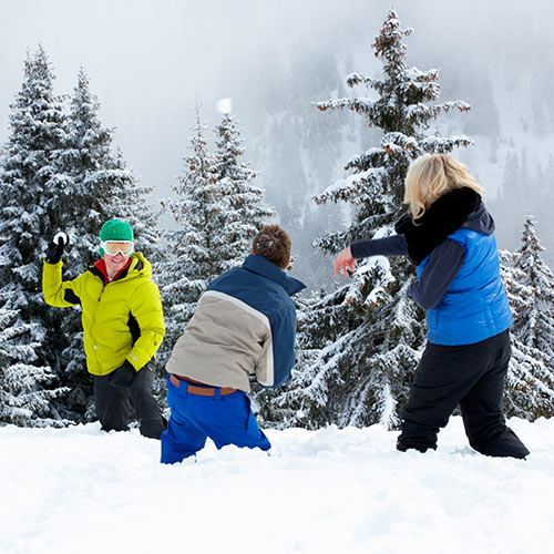 Winter answer: SNOWBALL FIGHT