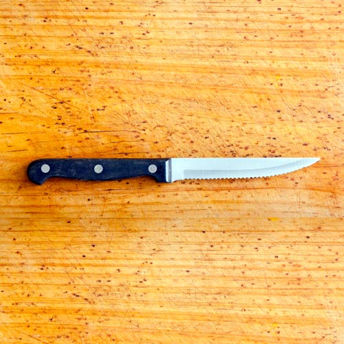 Kitchen Utensils answer: STEAK KNIFE