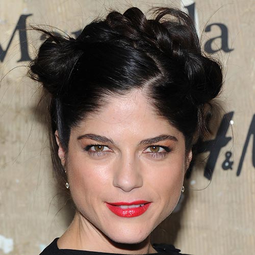 Actrices answer: SELMA BLAIR