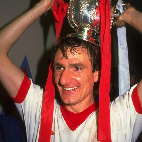 HÃ©roes del LFC answer: PHIL THOMPSON