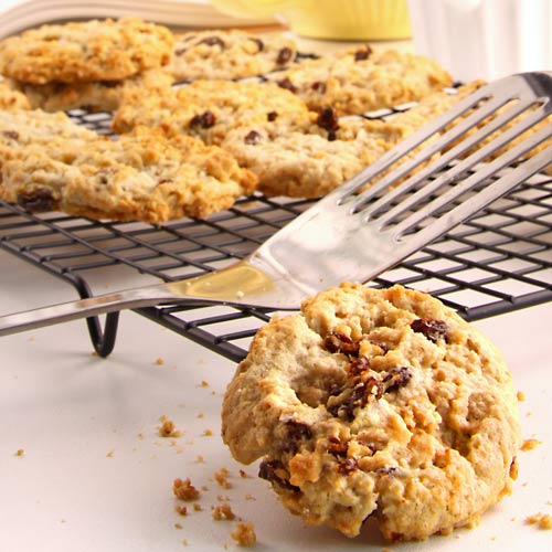 Desserts answer: OATMEAL COOKIE
